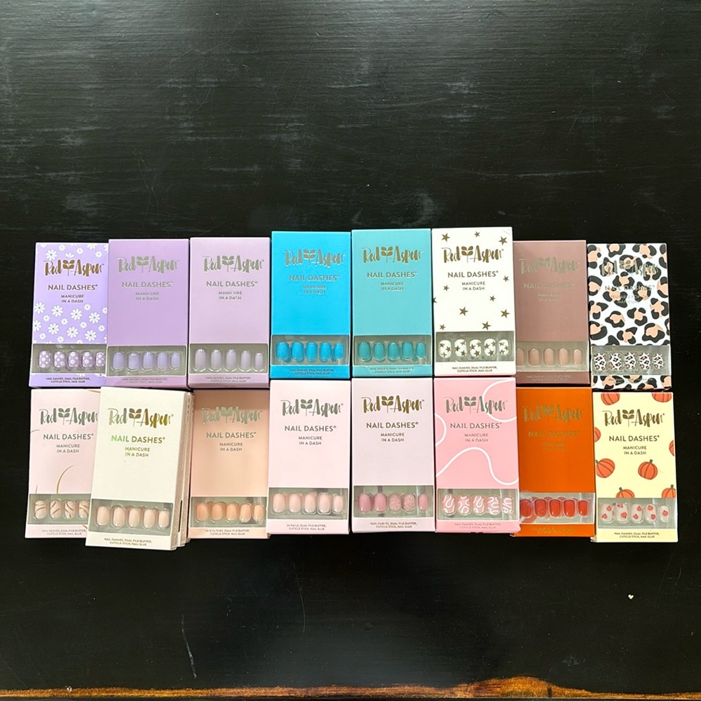 NEW! Set of 26 Red Aspen Nail Dashes (Manicure in A Dash)